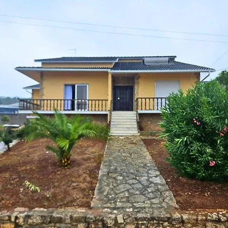 Cozy Rooms In Minde, Fatima Minde