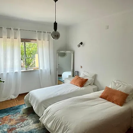 Cozy Large In Minde, Fatima * Minde