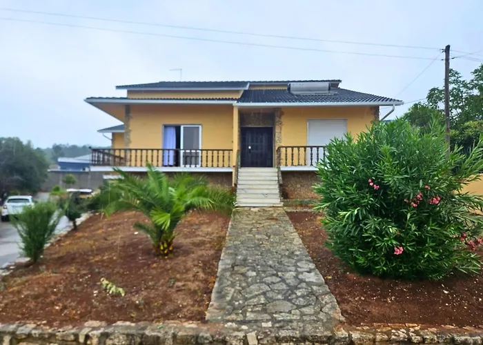 Cozy Large In Minde, Fatima Minde