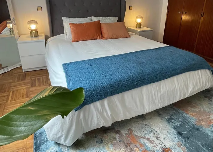 Cozy Large In Minde, Fatima