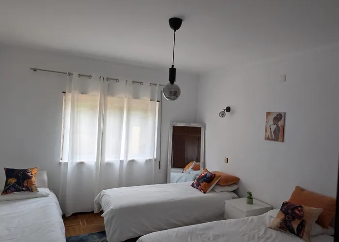 Cozy Large In Minde, Fatima Minde